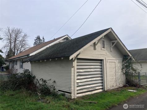 2227 Washington Street Shelton WA 98584