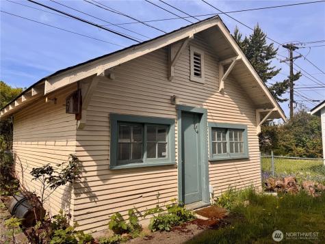 2227 Washington Street Shelton WA 98584