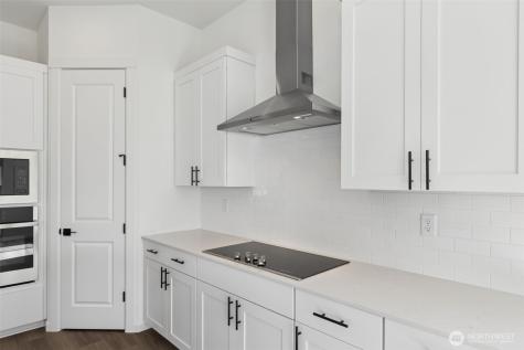 229 N 55th Street Mount Vernon WA 98273