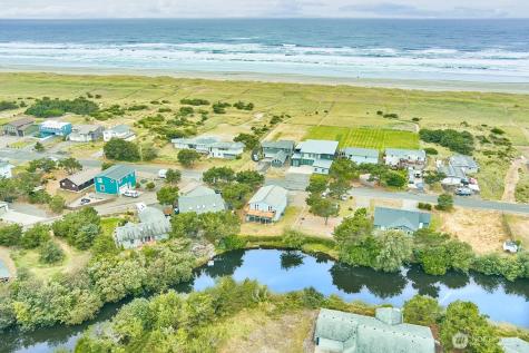 32208 G Street Ocean Park WA 98640