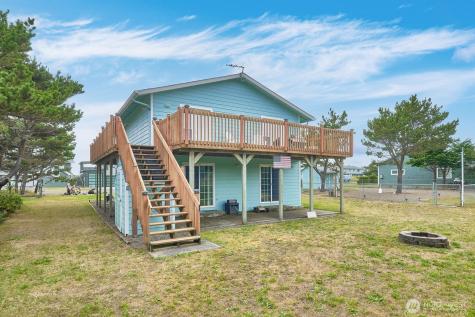 32208 G Street Ocean Park WA 98640