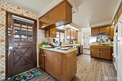 3515 Everett Avenue Everett WA 98201