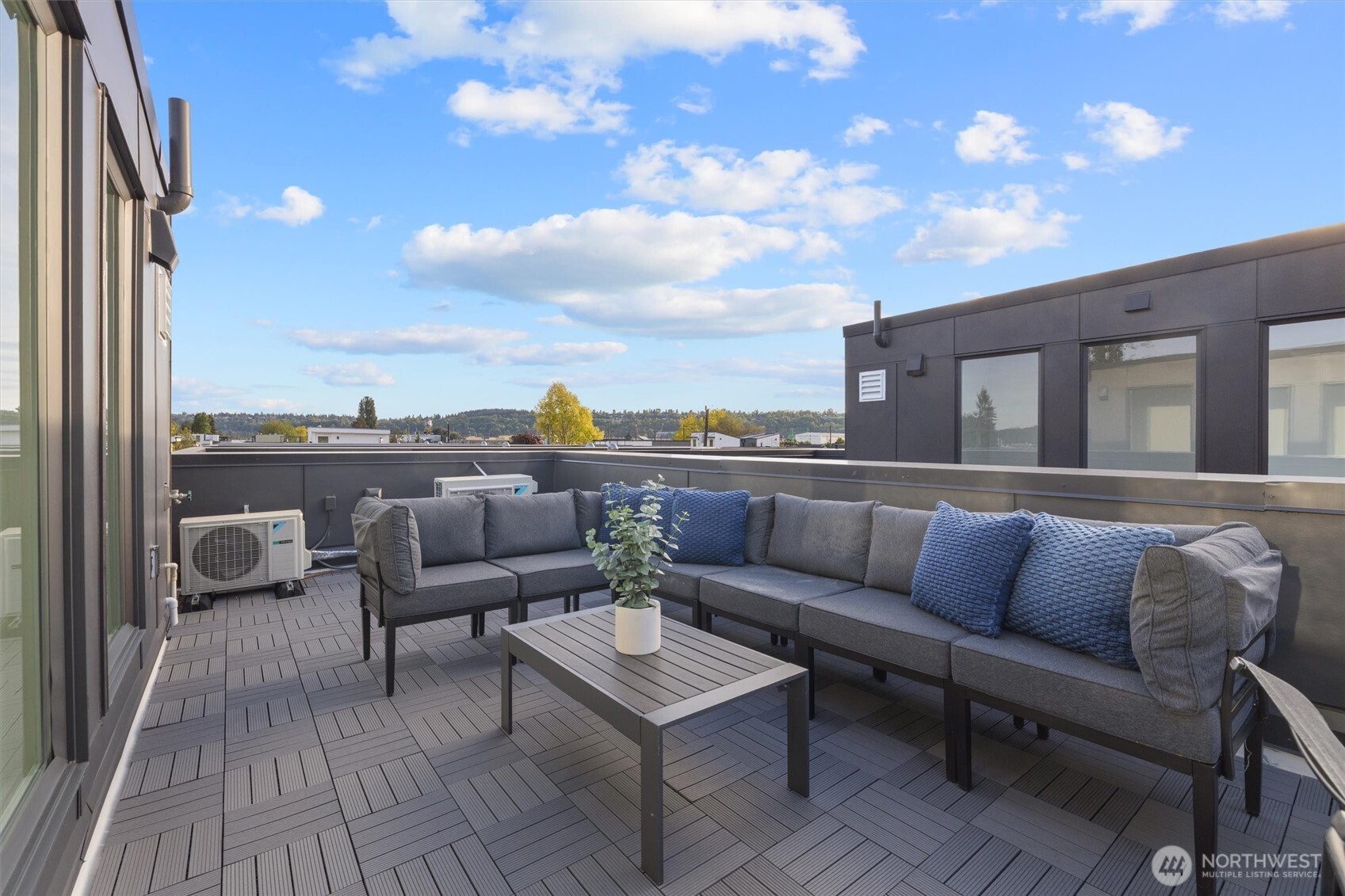 6604 Carleton Avenue S Seattle WA 98108