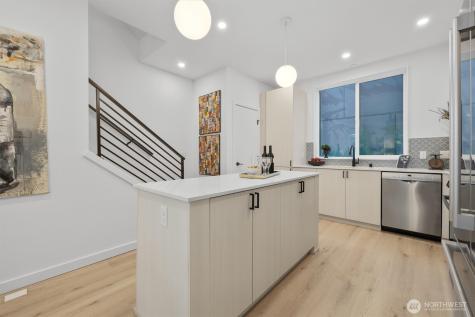 6604 Carleton Avenue S Seattle WA 98108