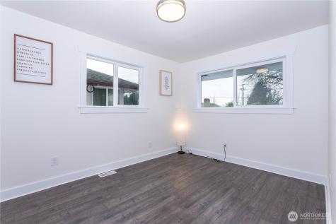 7305 32nd Avenue S Seattle WA 98118