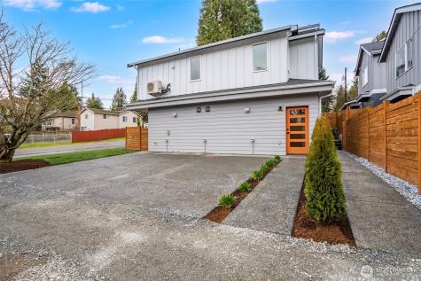 904 N 107th Street Seattle WA 98133