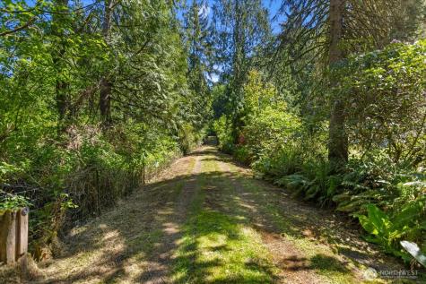 9927 99th Avenue NE Arlington WA 98223