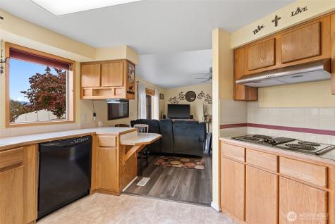 2736 NW Columbia Avenue East Wenatchee WA 98802