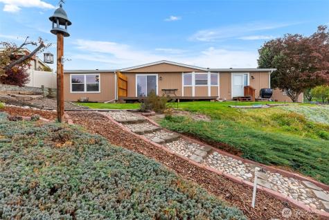 2736 NW Columbia Avenue East Wenatchee WA 98802