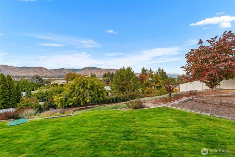 2736 NW Columbia Avenue East Wenatchee WA 98802