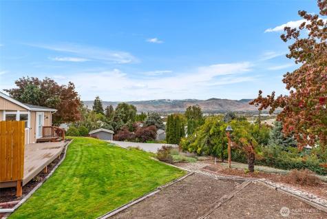 2736 NW Columbia Avenue East Wenatchee WA 98802