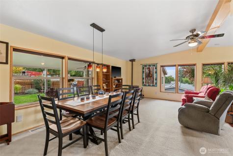 2736 NW Columbia Avenue East Wenatchee WA 98802