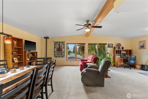 2736 NW Columbia Avenue East Wenatchee WA 98802