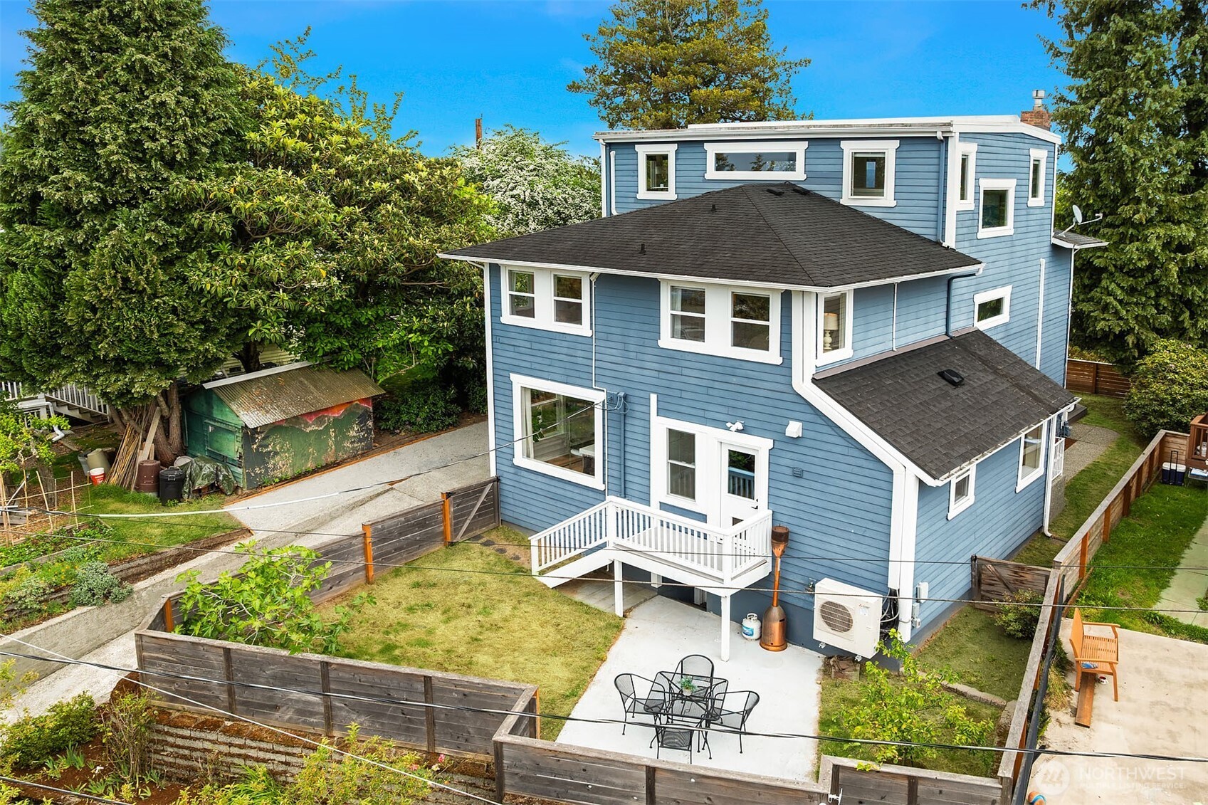 915 30th Avenue S Seattle WA 98144