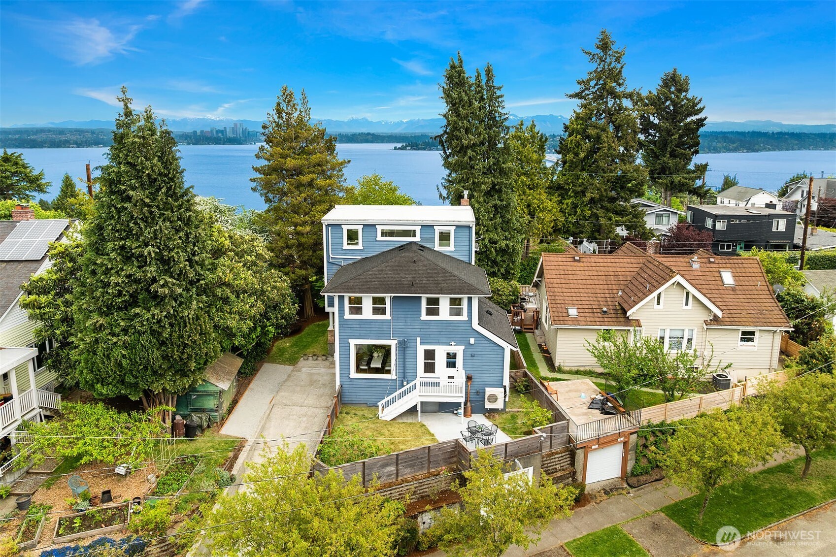 915 30th Avenue S Seattle WA 98144