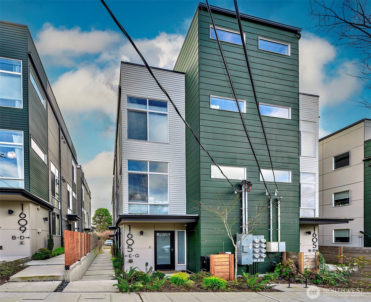 1605 S Washington Street Seattle WA 98144