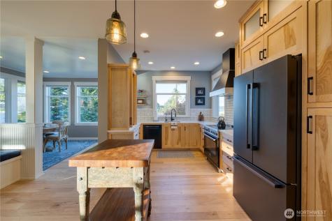 806 NW Alexander Street Coupeville WA 98239