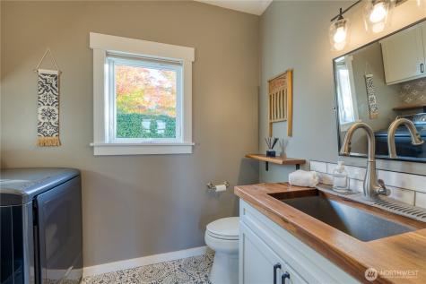 806 NW Alexander Street Coupeville WA 98239