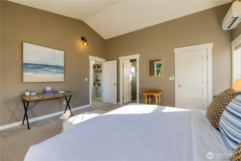 806 NW Alexander Street Coupeville WA 98239