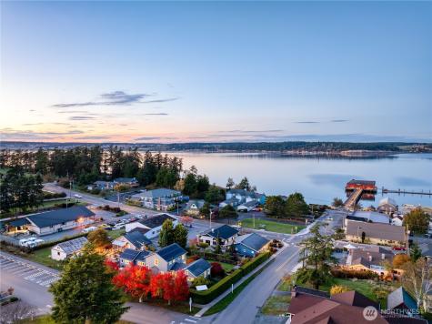 806 NW Alexander Street Coupeville WA 98239