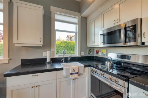 806 NW Alexander Street Coupeville WA 98239