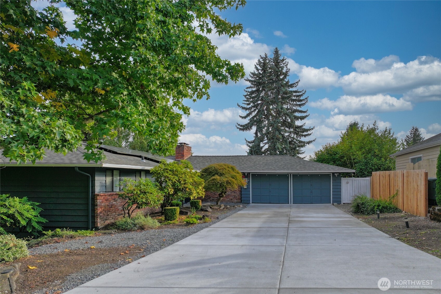 17127 NE 8th Place Bellevue WA 98008