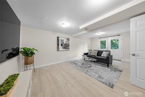 17127 NE 8th Place Bellevue WA 98008