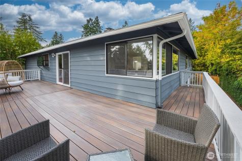 17127 NE 8th Place Bellevue WA 98008