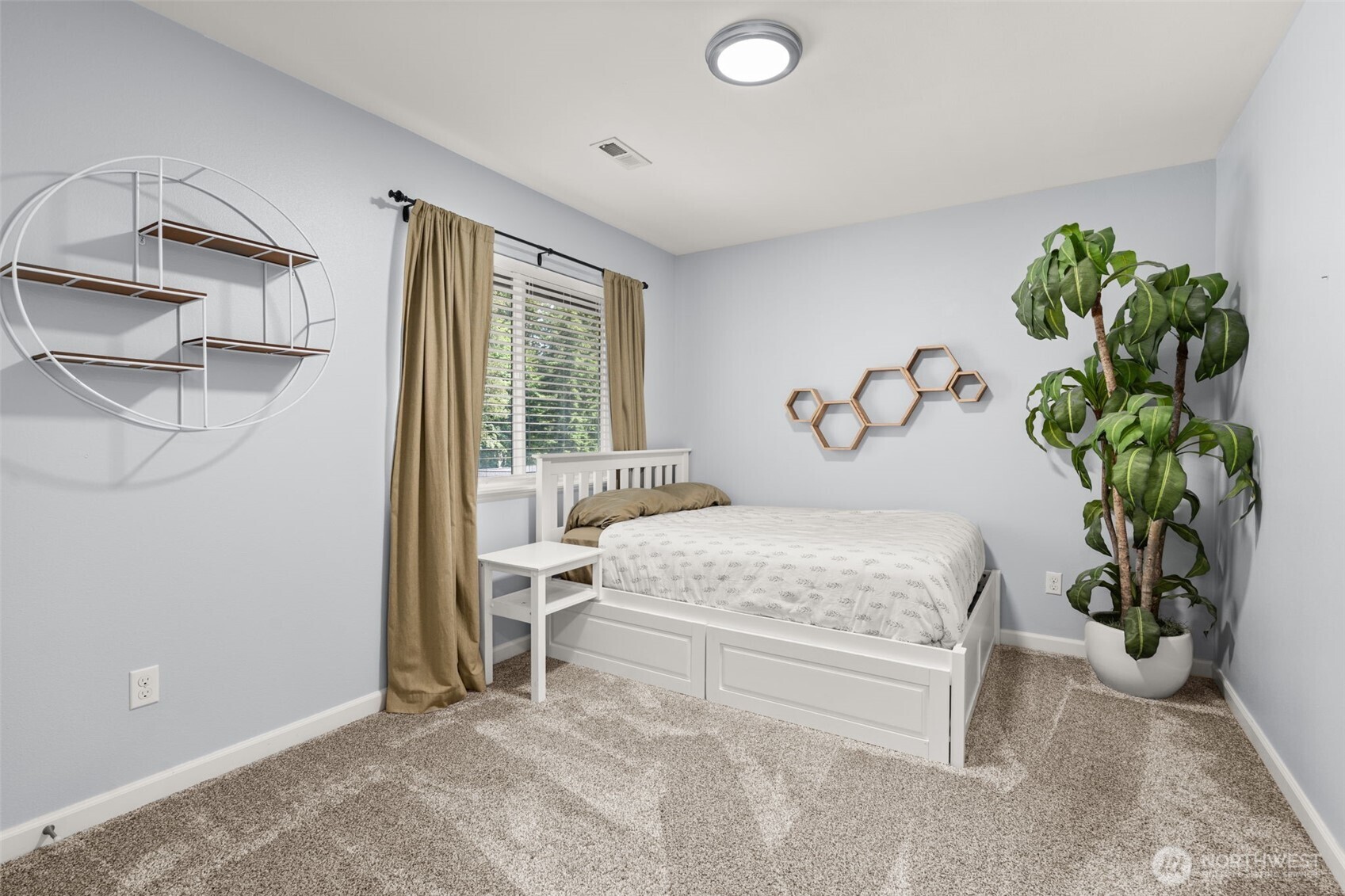4006 20th Avenue NE Olympia WA 98506