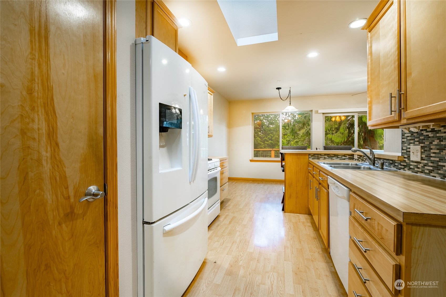 2940 Cedar Avenue Lummi Island WA 98262