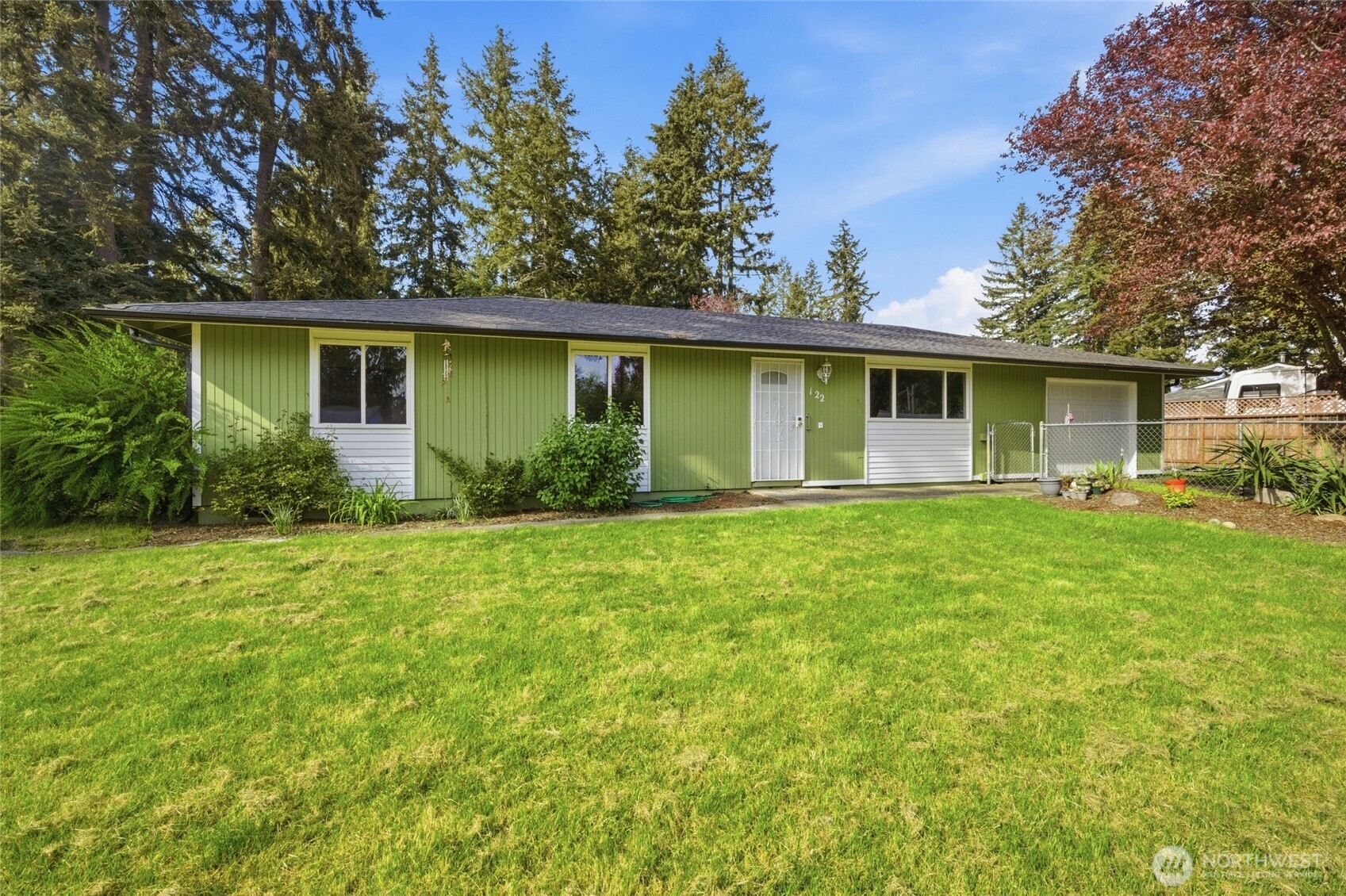 122 Raintree Loop SE Rainier WA 98576