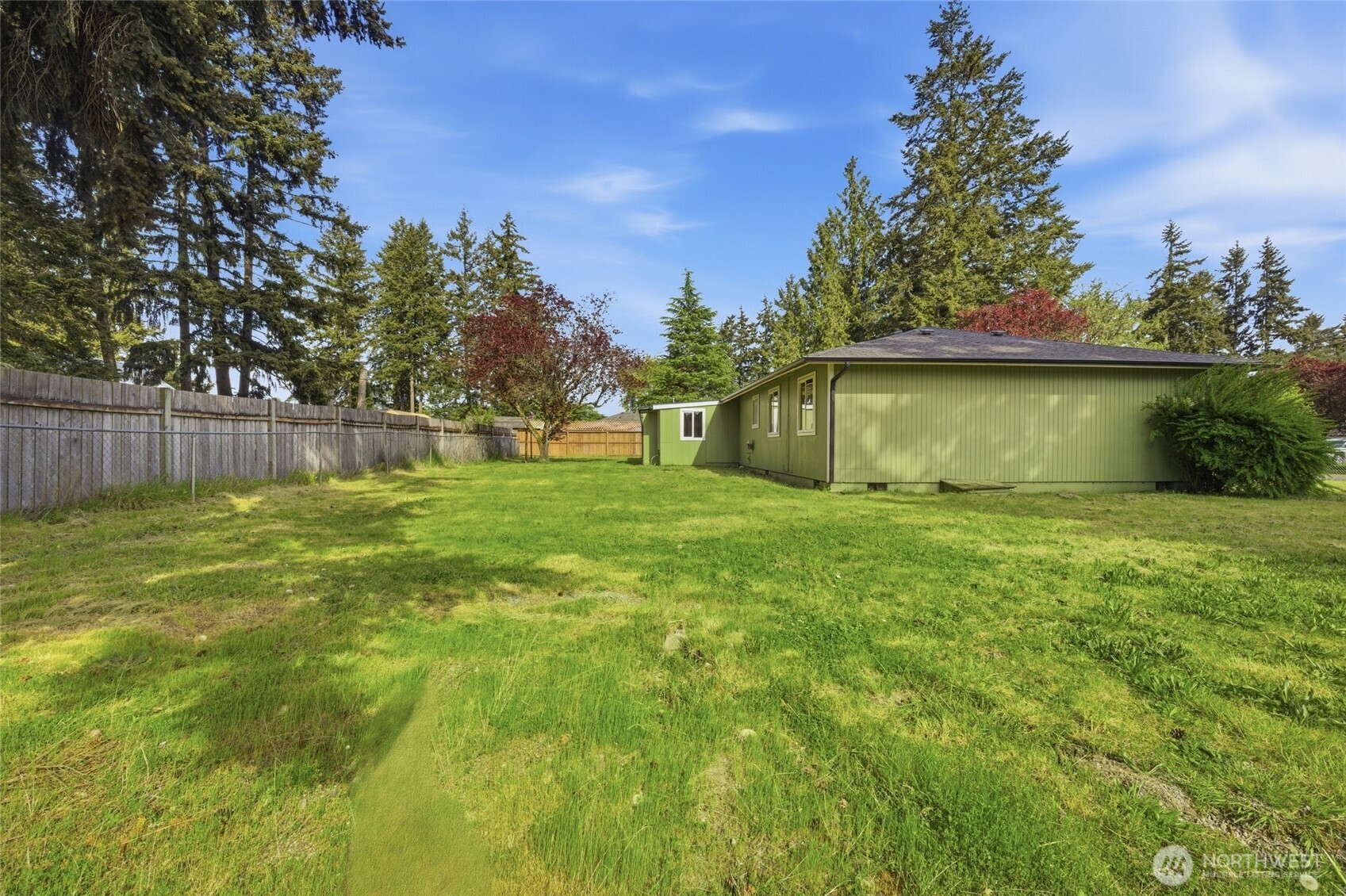 122 Raintree Loop SE Rainier WA 98576