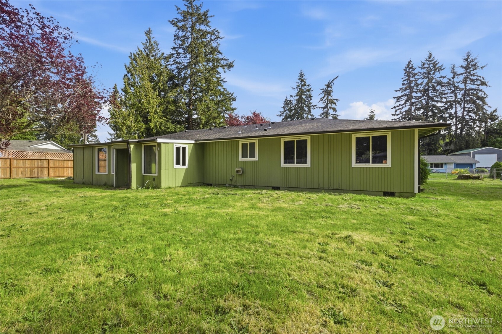 122 Raintree Loop SE Rainier WA 98576