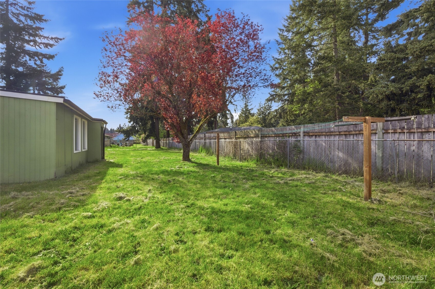 122 Raintree Loop SE Rainier WA 98576