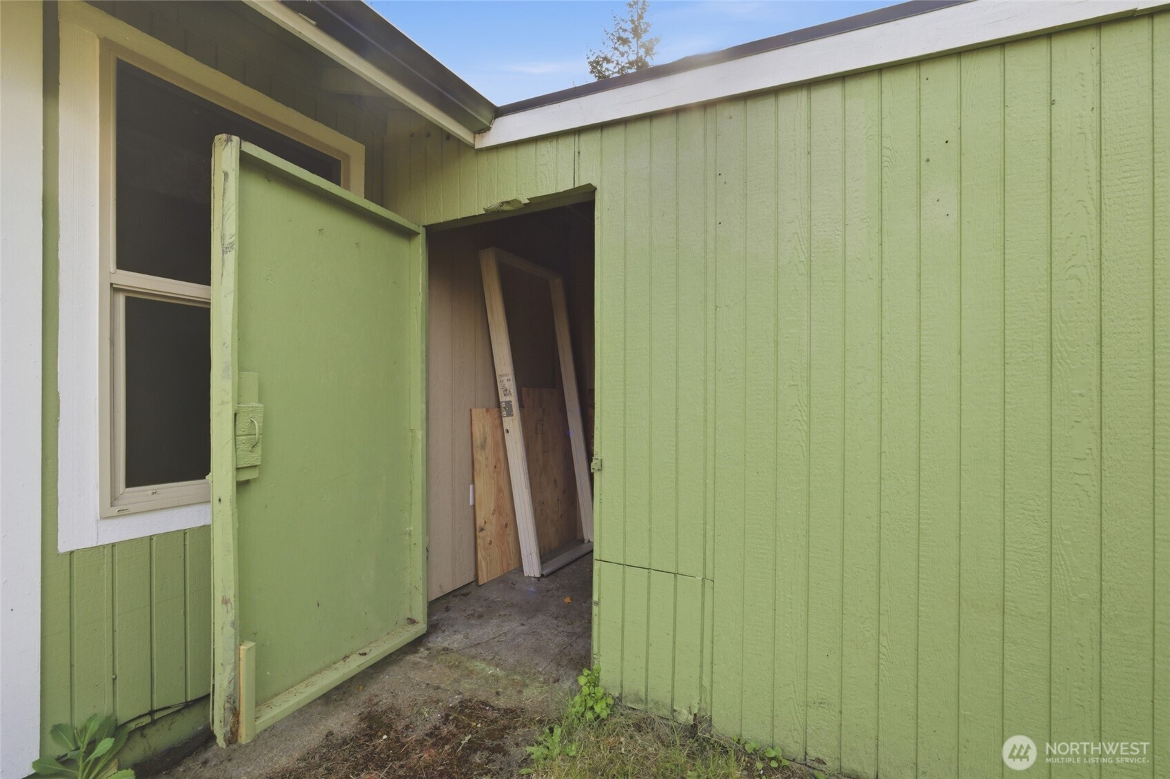 122 Raintree Loop SE Rainier WA 98576
