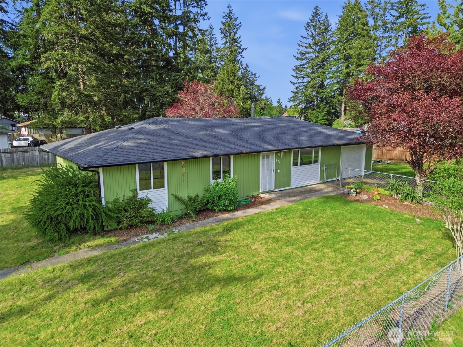 122 Raintree Loop SE Rainier WA 98576