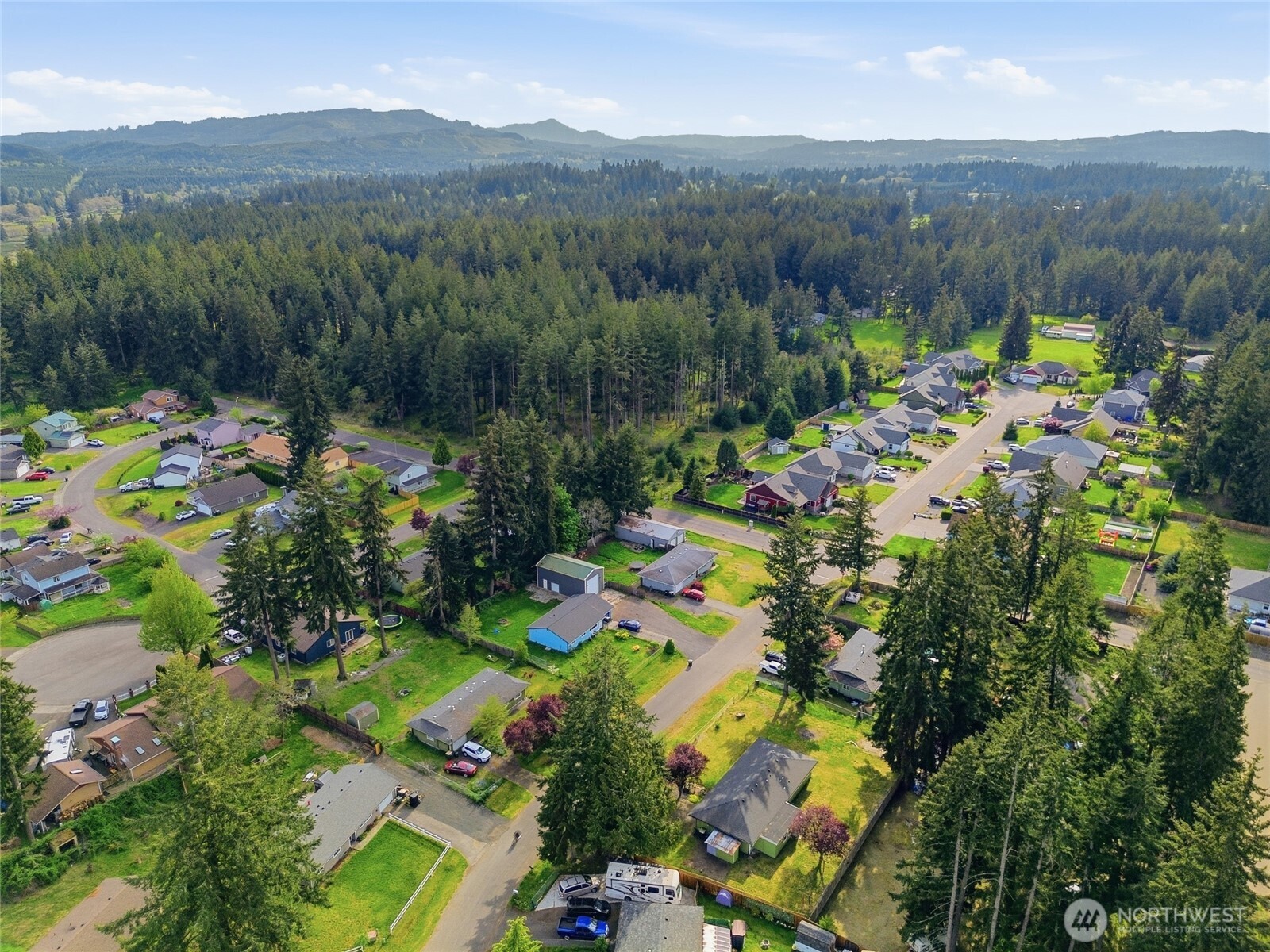 122 Raintree Loop SE Rainier WA 98576