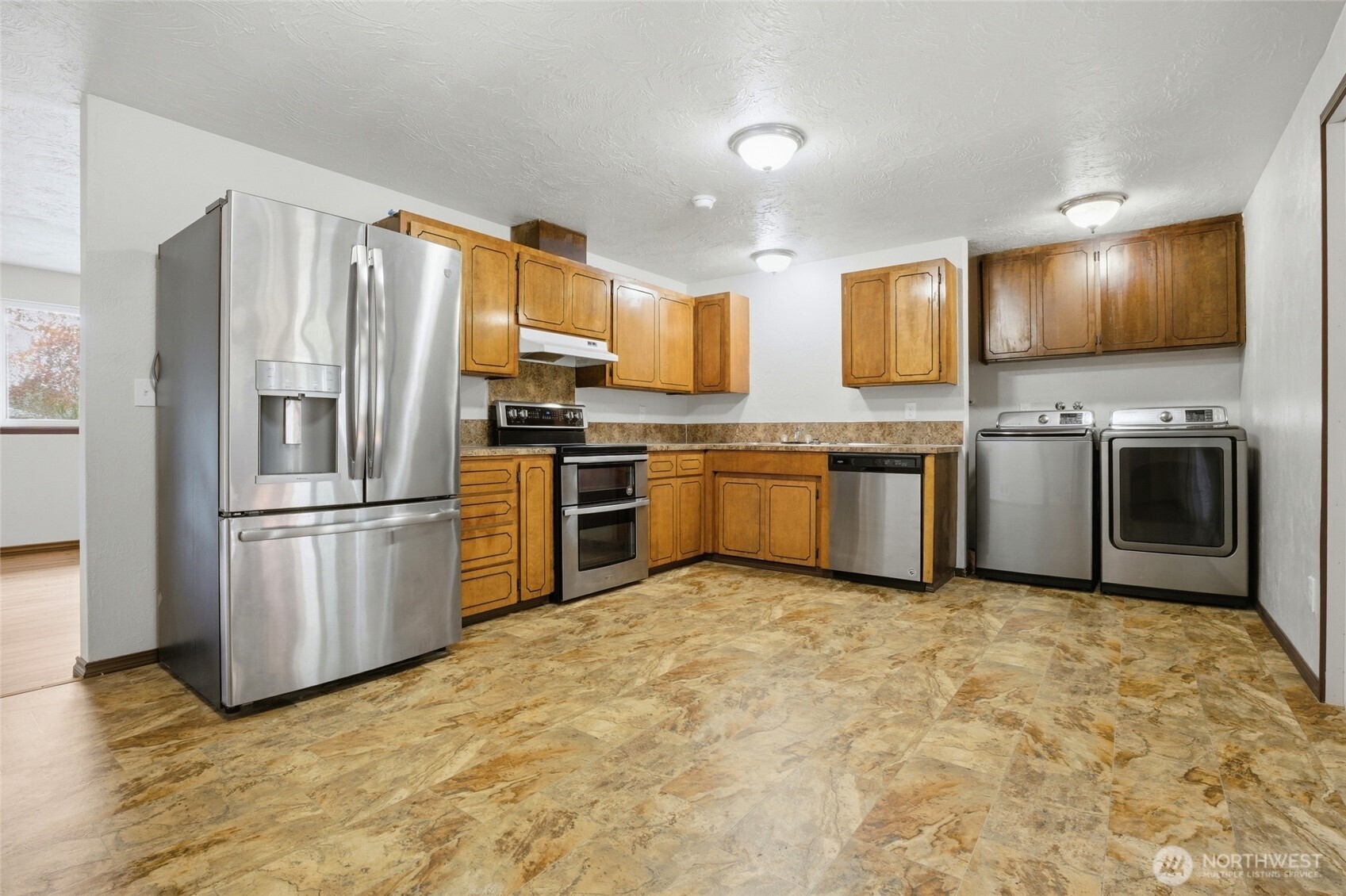122 Raintree Loop SE Rainier WA 98576