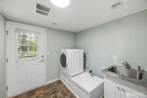 13124 NE Central Valley Road Poulsbo WA 98370