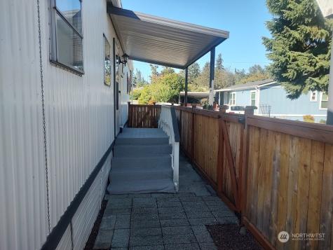 14322 Admiralty Way Lynnwood WA 98087