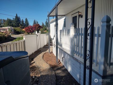 14322 Admiralty Way Lynnwood WA 98087