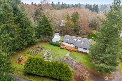 5503 E Collins Road Port Orchard WA 98366