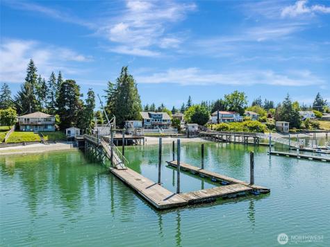 1954 NE Grandview Boulevard Keyport WA 98345