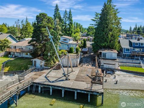1954 NE Grandview Boulevard Keyport WA 98345