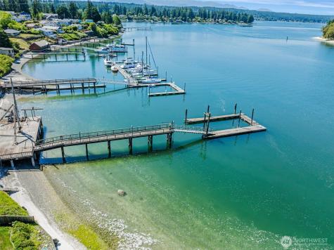 1954 NE Grandview Boulevard Keyport WA 98345