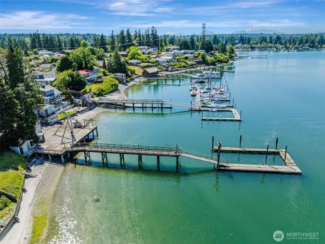 1954 NE Grandview Boulevard Keyport WA 98345