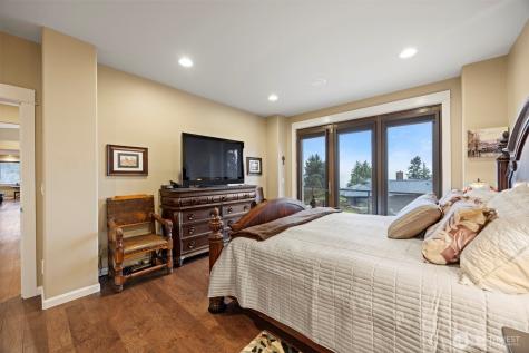 414 S Clarkwood Drive Bellingham WA 98225