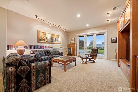 414 S Clarkwood Drive Bellingham WA 98225
