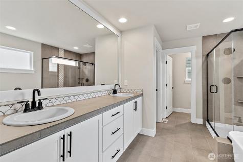 14307 SE 284th Place Kent WA 98042