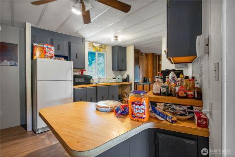 12422 26th Avenue E Tacoma WA 98445